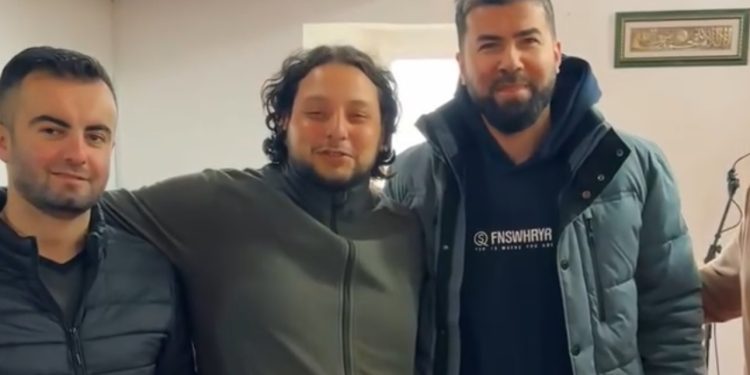 Burak svratio u Dugu Poljanu i proučio ezan za podne namaz VIDEO