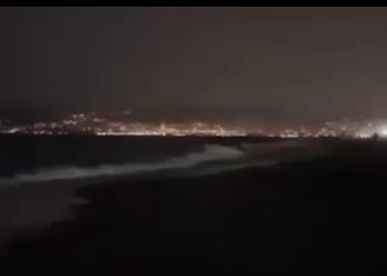 Mujezin uči ezan za sabah plačeći, dok izraelski bezdušnici bombarduju Gazu VIDEO