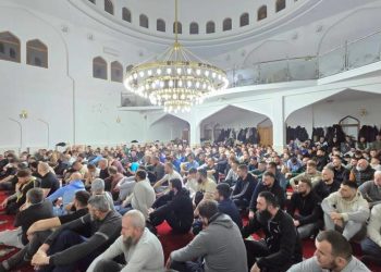 “Ko isposti Ramazan vjerujući i nadajući se nagradi, biće mu oprošteni prethodni grijesi.”