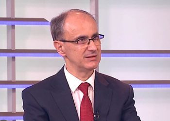 Aleksandar Vučić predložio prof.dr. Đura Macuta za mandatara nove vlade