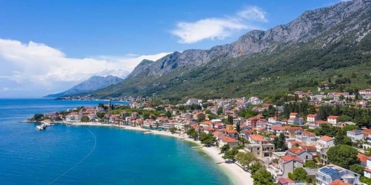 April – mesec s najviše neradnih dana u Srbiji