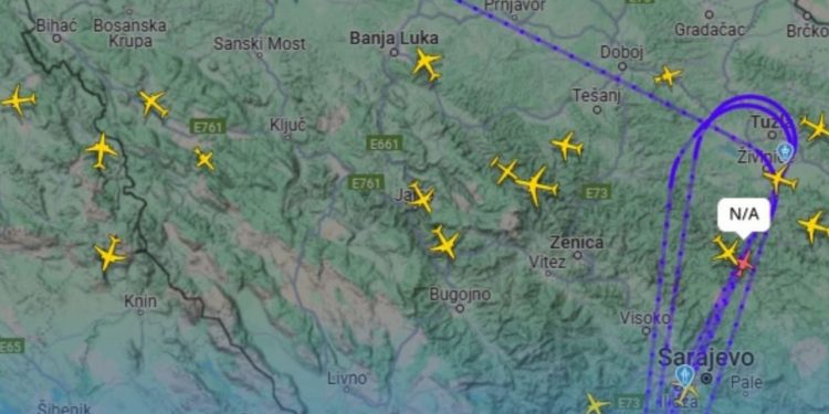NATO vojni avion kruži iznad BiH: Doleteo iz Rumunije a kružio po ovom dijelu