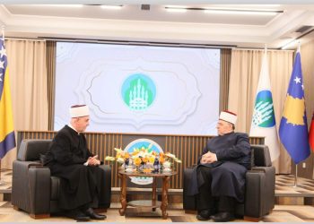 Jačanje vjerske saradnje između BiH i Kosova: Sastanak reisul-uleme Kavazovića i glavnog muftije Ternave