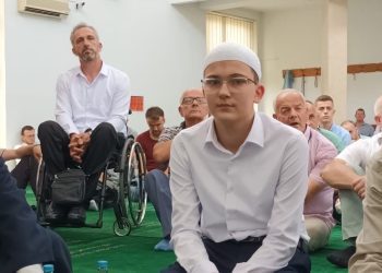 Eldin je prvi hafiz nakon drugog svjetskog rata, na slici je njegov otac u kolicima