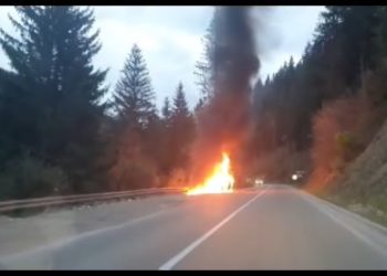 Samozapaljenje automobila na magistralnom putu Nova Varoš- Prijepolje