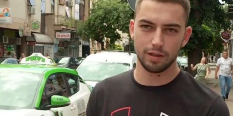Mladi taksista oduševio javnost vraćanjem pronađenog novčanika punog para, ali ne zbog novca već drugog