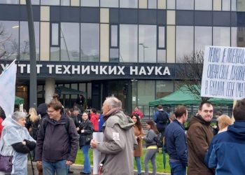 Studenti u blokadi istakli zahtjev za raspisivanje vanrednih parlamentarnih izbora