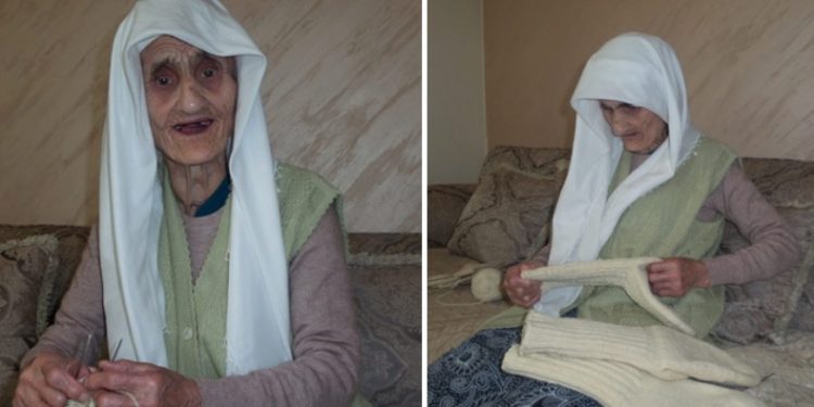 Nana Vahida (96) iz sela Koškovo ispod Golije: Rođena u prošlom vijeku, još uvijek dobrog zdravlja
