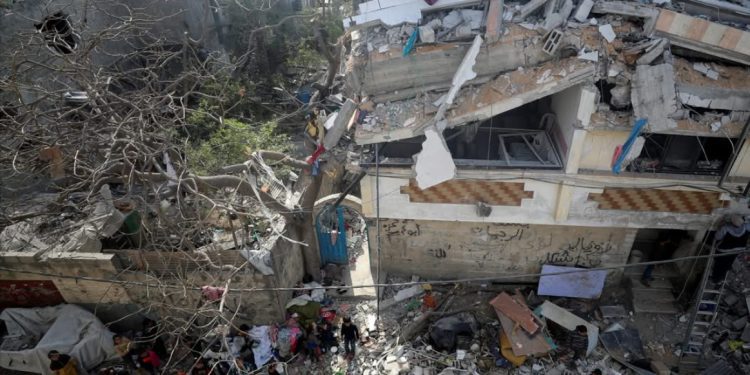 Više od 50 Palestinaca ubijeno u noćašnjem napadu cionista u bombardovanju Gaze
