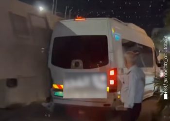 Pogledajte trenutak kada izraelsko vozilo udara u autobus sa hadžijama iz Jenina