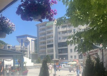 Toplotni talas u Srbiji: Opasno visoke temperature i klimatski izazovi, oprez zbog UV zračenja
