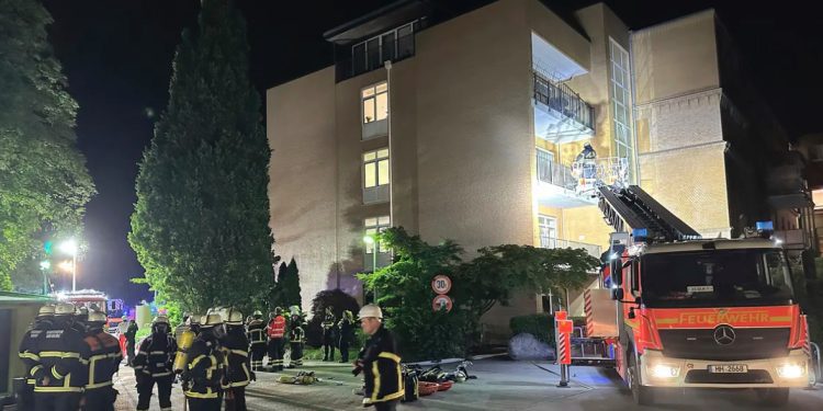 Tragedija u Hamburgu: Požar u bolnici odneo tri života, preko 50 povređeno