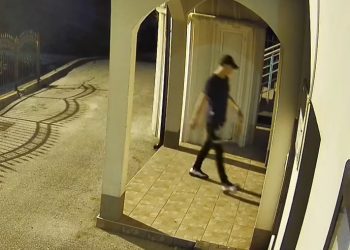 Pljačka džamije u Zenici: Građani pozvani da pomognu u identifikaciji počinitelja VIDEO