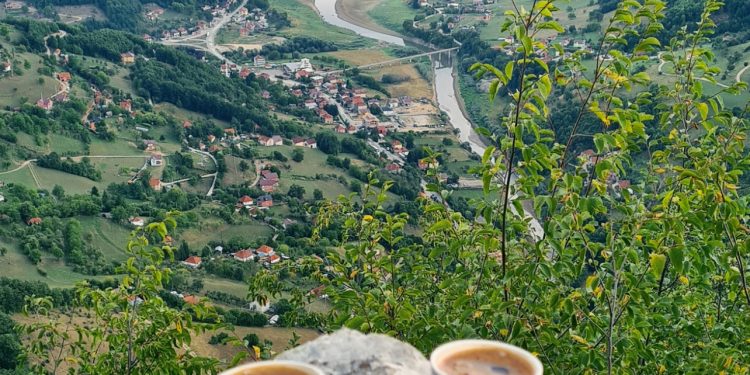 Prognoza vremena za predstojeći vikend, stabilno sa povremenim lokalnim nepogodama