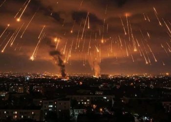Peti dan sukoba Izraela i Irana: Tel Aviv osvijetljen raketama, narod u strahu bježi VIDEO