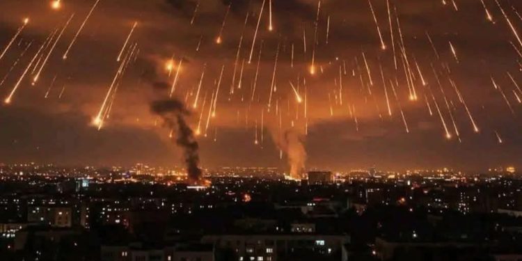 Peti dan sukoba Izraela i Irana: Tel Aviv osvijetljen raketama, narod u strahu bježi VIDEO