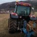 Tragedija na selu: Otac pregazio traktorom jednogodišnje dijete