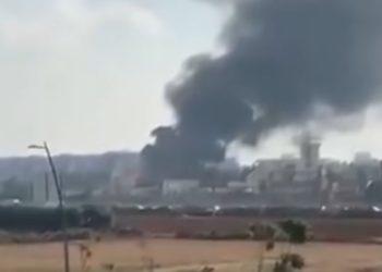 Iran nastavlja lansirati rakete prema Izraelu, Izraelci bježe iz zemlje