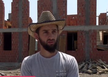 Reževiće i Devreče dobili novu školu a uskoro u džamiju: Emrah je mladić koji voli Pešter