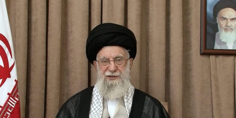 Vrhovni iranski vođa izdao oštro upozorenje Americi: Ako se ponove napadii goreće sve baze u regiji