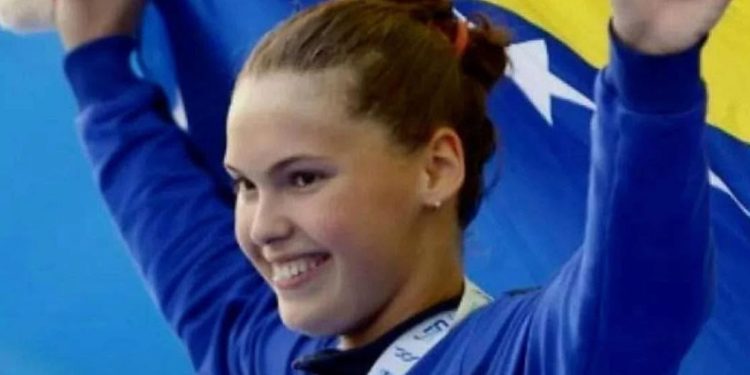 Lana Pudar osvojila srebro za Bosnu i Hercegovinu: Još jedan sjajan uspjeh mlade plivačice