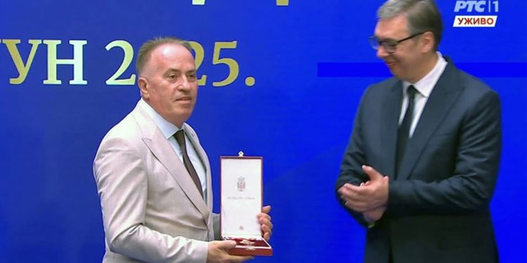 Prof.dr Sefedin Šehović iz Tutina odlikovan na svječanoj ceremoniji od strane Vučića, povodom Vidovdana