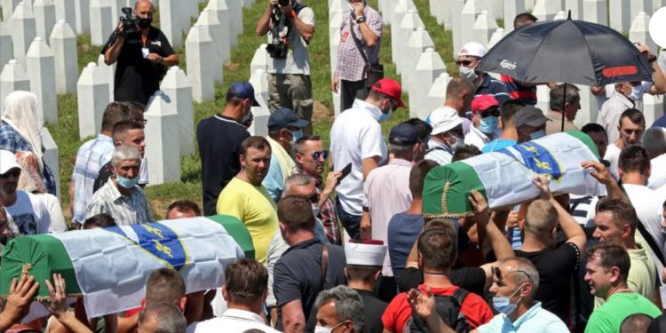 14 žrtava genocida u Srebrenici spremni za ukop, među njima maloljetnici, braća i očevi sa sinovima