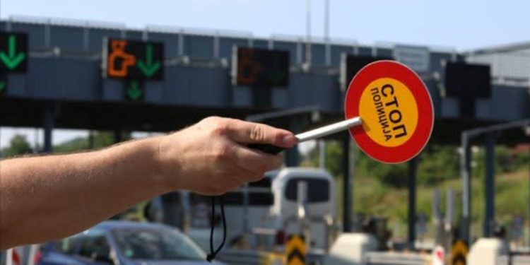 Tragedija na auto-putu: Poginuo saobraćajni policajac tokom službene dužnosti