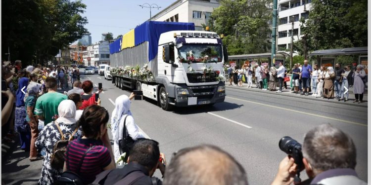 Kolona boli iz Visokog: Sedam žrtava genocida putuje prema Potočarima na konačni smiraj