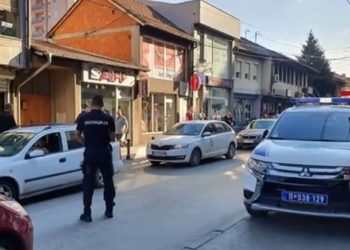 Pucnjava u centru Novog Pazara: Žena ranjena, pronađen pištolj a osumnjičeni u bjekstvu