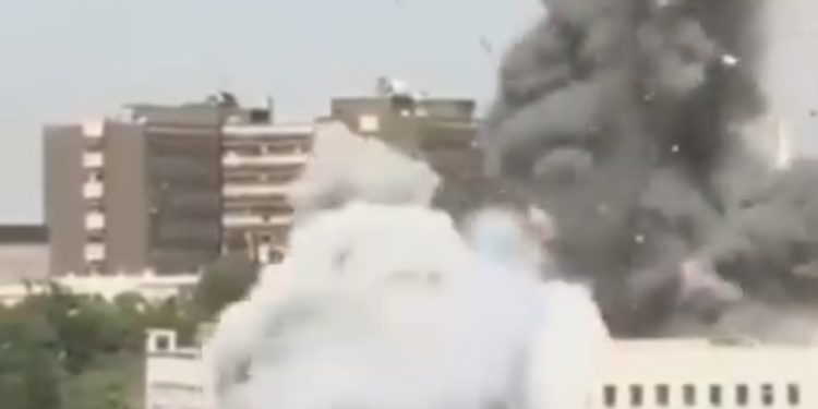 Izraelski agresori izveli snažan napad Damask, pogođen Generalštab sirijske vojske VIDEO