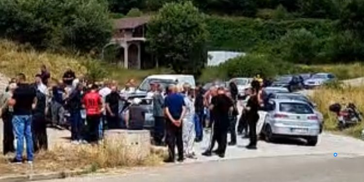 Pokušaj deblokade deponije Golo brdo uz asistenciju policije VIDEO