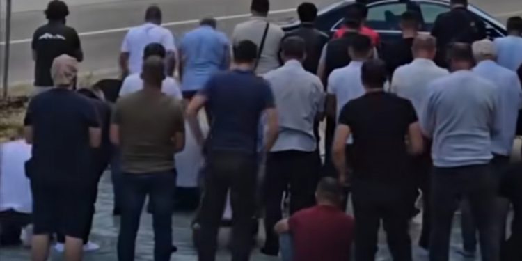 Džuma na prilaznom putu ka Golom brdu – molitva otpora: Džuma će biti kratka, svi moramo braniti prirodu VIDEO