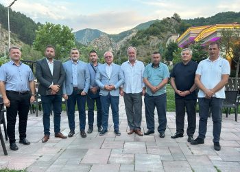 Mustafić i Baćićanin sa predstavnicima bošnjačke zajednice na Kosovu – korak ka regionalnom jedinstvu