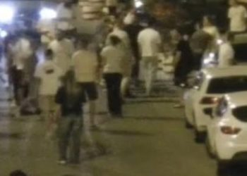 U sred turističke sezone masovna tuča na Maloj plaži u Ulcinju