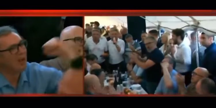 Vučić i družina uživaju uz pjesmu: Turkinja se pred džamiju klela da je samo srbina voljela