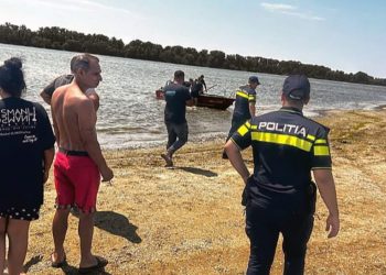 Tragedija na Dunavu: Mladi roditelji poginuli spašavajući bebu – otac je držao dok nije stigla pomoć