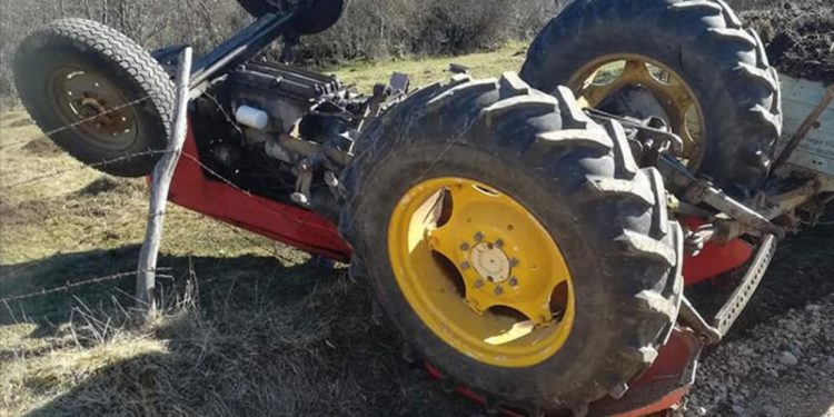 Traktor sletio sputa u provaliju, poginuo Safet R.