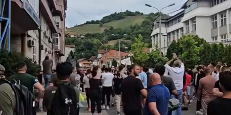 Muftija Demirović i BNV osudili batinanje studenata na DUNP: “Pravo studenata se mora postovati”