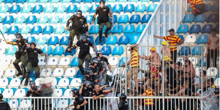 Napad maskiranih navijača na delegaciju FK Novi Pazar u Poljskoj: Sport u senci nasilja