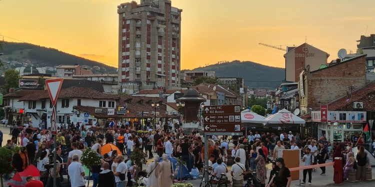 Blokada u centru Novog Pazara: Građani i studenti traže oslobađanje uhapšenih