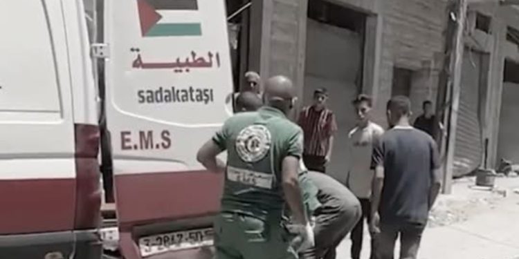 Najmanje 17 Palestinaca poginulo u izraelskim napadima dronovima širom Gaze