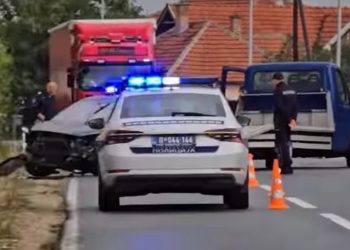 Stravična nesreća kod Blaca: Auto smrskan u sudaru kod Beloljina