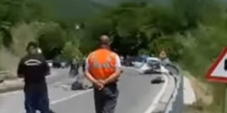 Teška saobraćajna nesreća kod Mojkovca: Dvoje poginulih, troje povređenih
