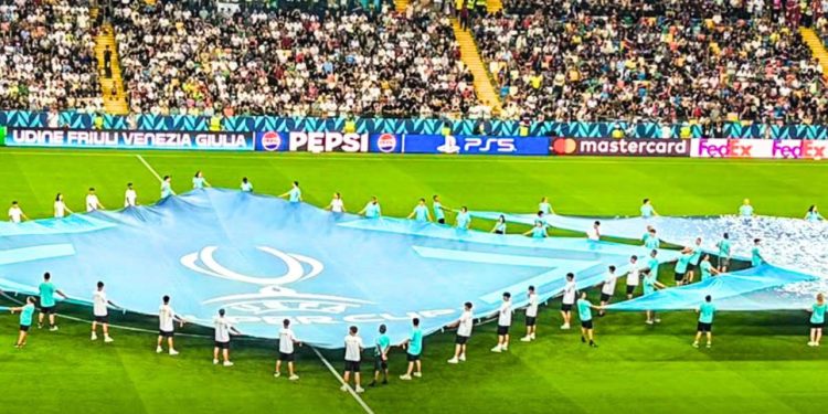 Poruka UEFA na finalnoj utakmici Super kupa: Stop ubijanju djece