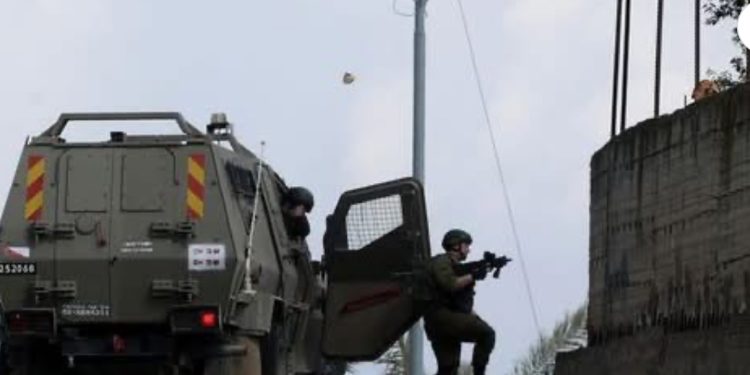 Kopnena ofanziva cionista dozivljava krah: Brigada Al Qassam ubila jednog a 11 ranila,4 zarobila
