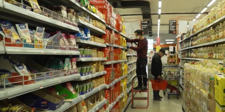Od danas niže cijene za osnovne proizvode u narednih šest mjeseci, evo šta će pojeftiniti