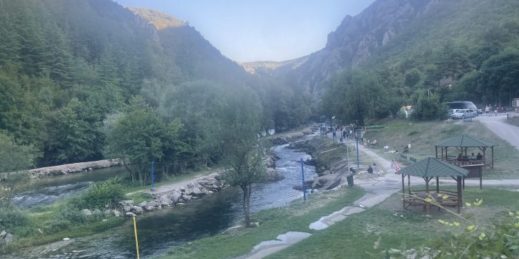 Danas sunčano sa nadprosečnom temperaturom, prognoza za nedelju pred nama