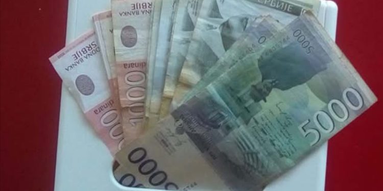 Srbija od ekonomskog tigra do ivice ponora: Plate u regionu u donjem delu lestvice