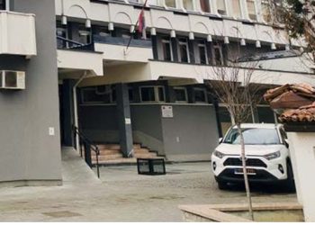 Porodični incident u Novom Pazaru: Bivša partnerica sudije ga napala na kućni prag